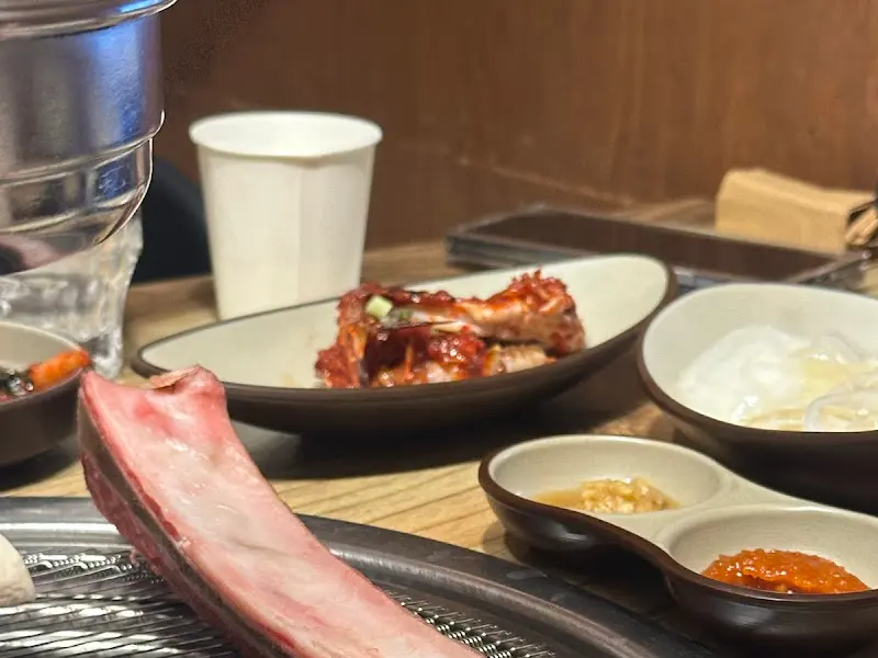 정갈하게 차려진 밑반찬