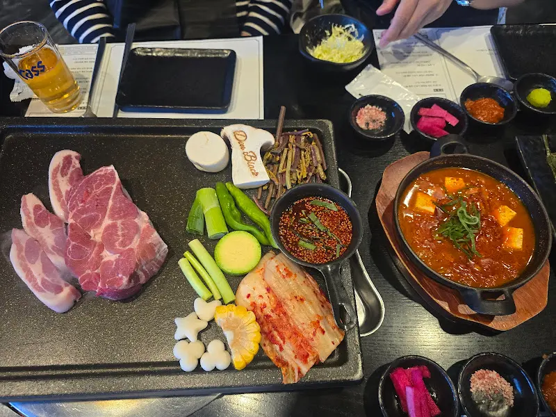 흑돼지 오겹살 한 상 차림