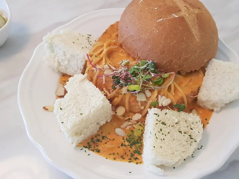 마이야르 내부 장식