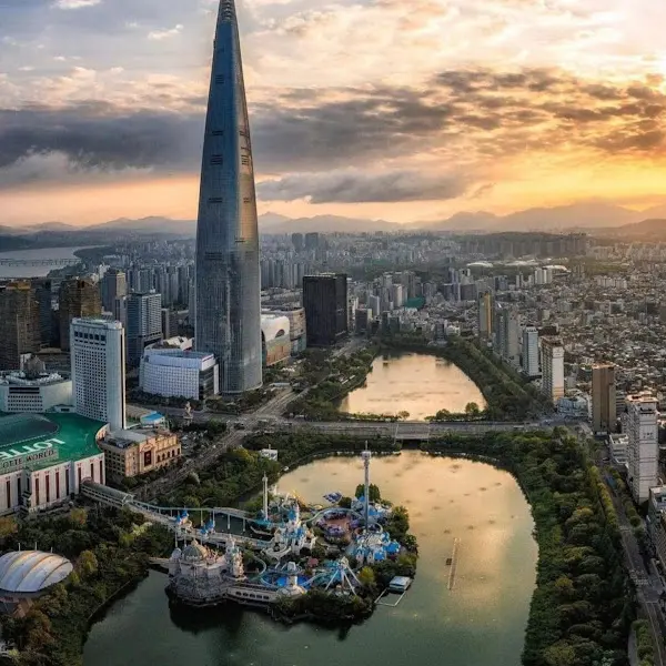 저 멀리 보이는 롯데타워