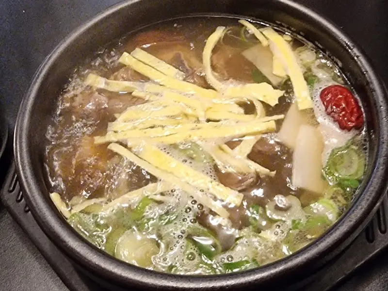 능이갈비탕 클로즈업