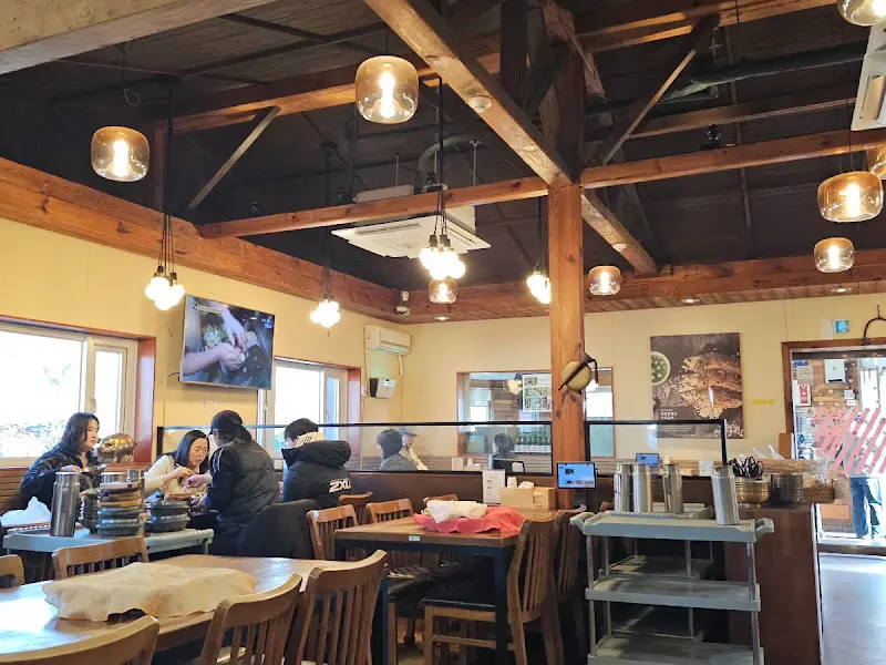 강민주의 들밥 내부 모습 2