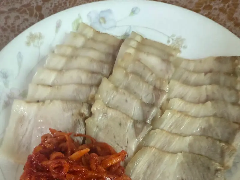 수육과 김치의 조화