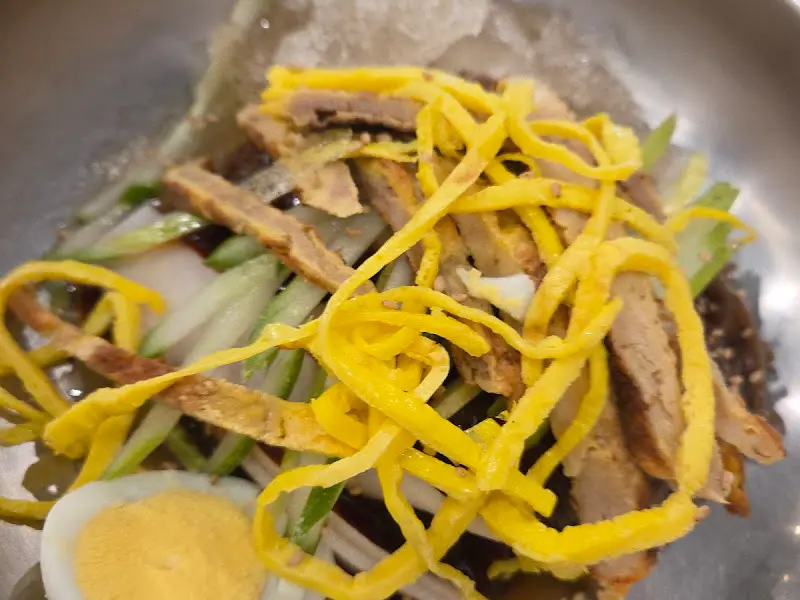 비빔냉면과 육전