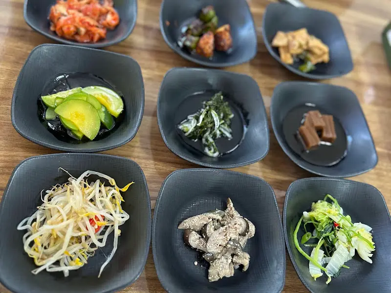 다양한 종류의 밑반찬