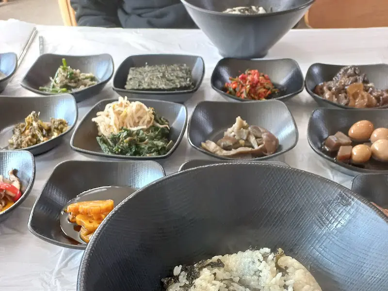 푸짐한 곤드레밥 한 상 차림