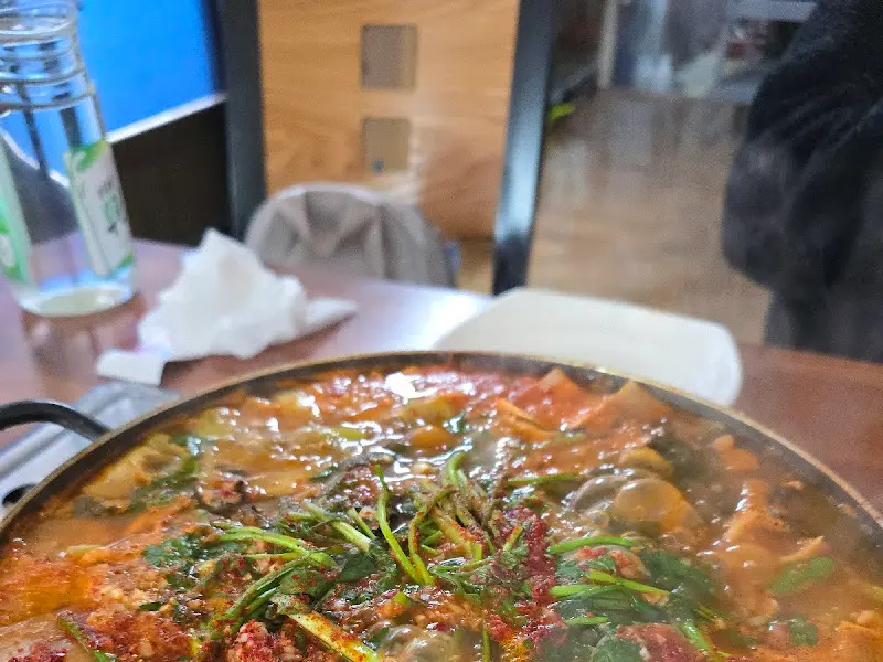 메기매운탕 근접샷