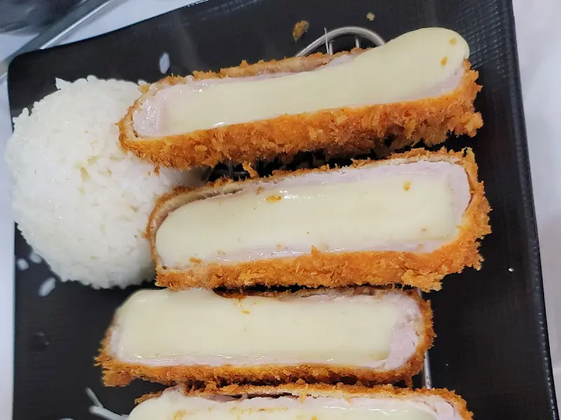 치즈돈까스 단면