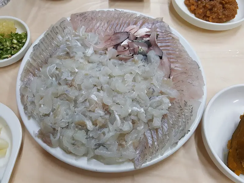 싱싱한 회 한 접시