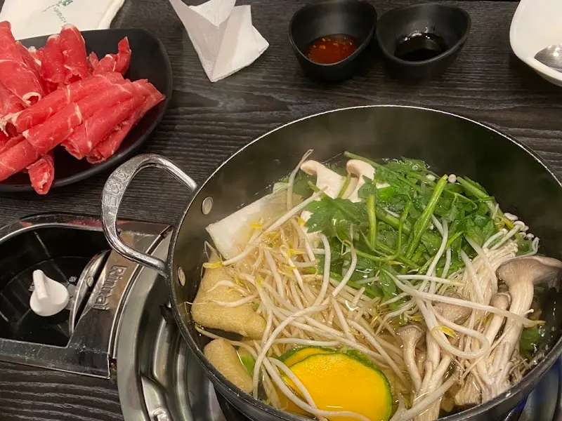 샤브샤브 한 상 차림