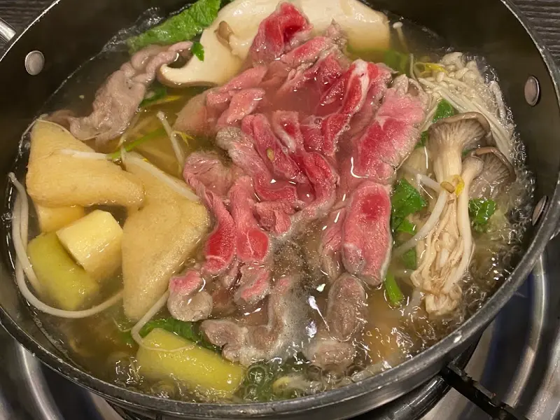 육수에 담긴 소고기