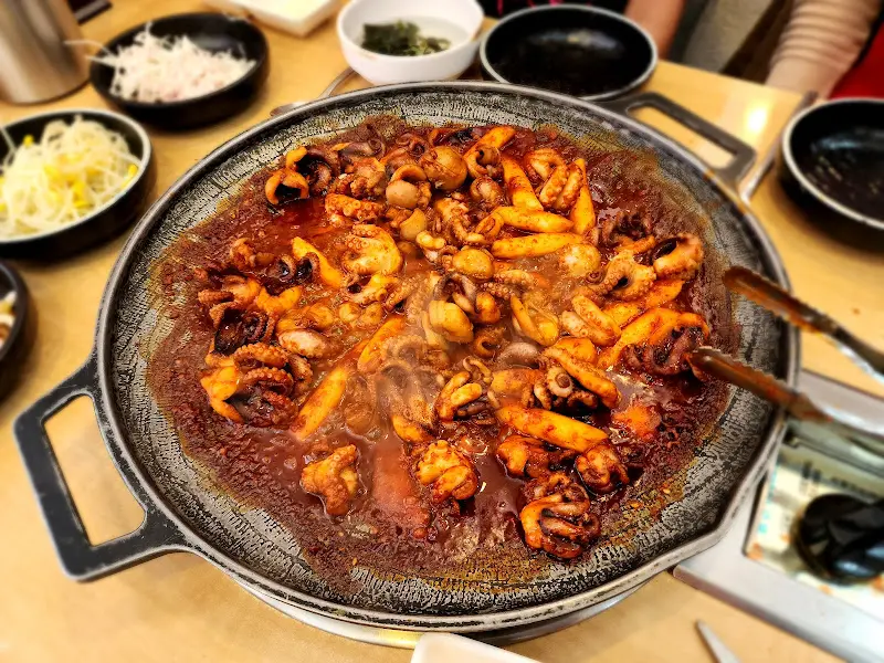 맛있게 익어가는 쭈꾸미