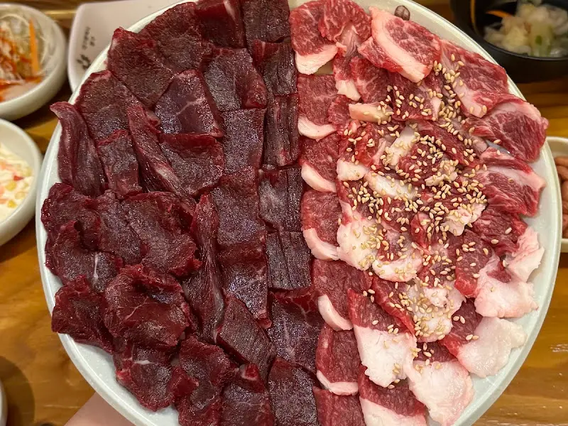 뭉티기와 차돌박이의 환상적인 만남