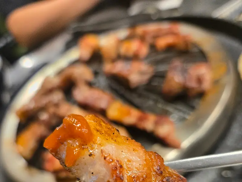 맛깔스러운 흑돼지