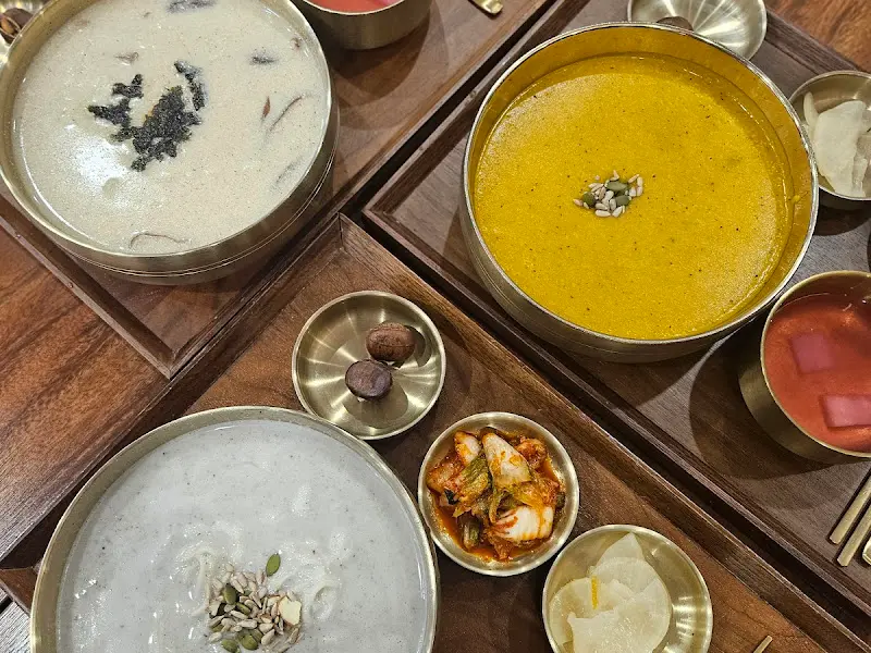 다양한 메뉴를 맛볼 수 있는 코심