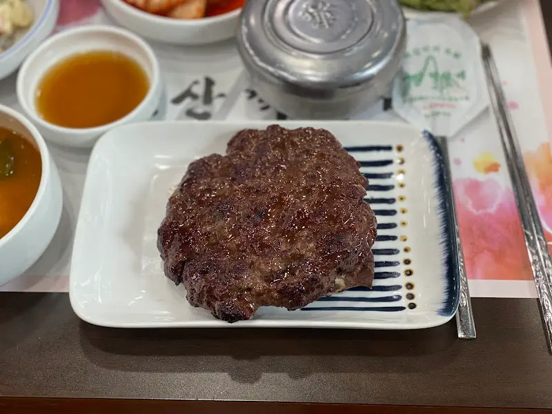 촉촉한 돼지 떡갈비