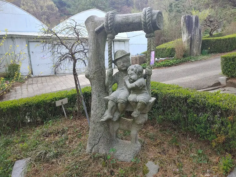 아이들이 좋아할 만한 조형물