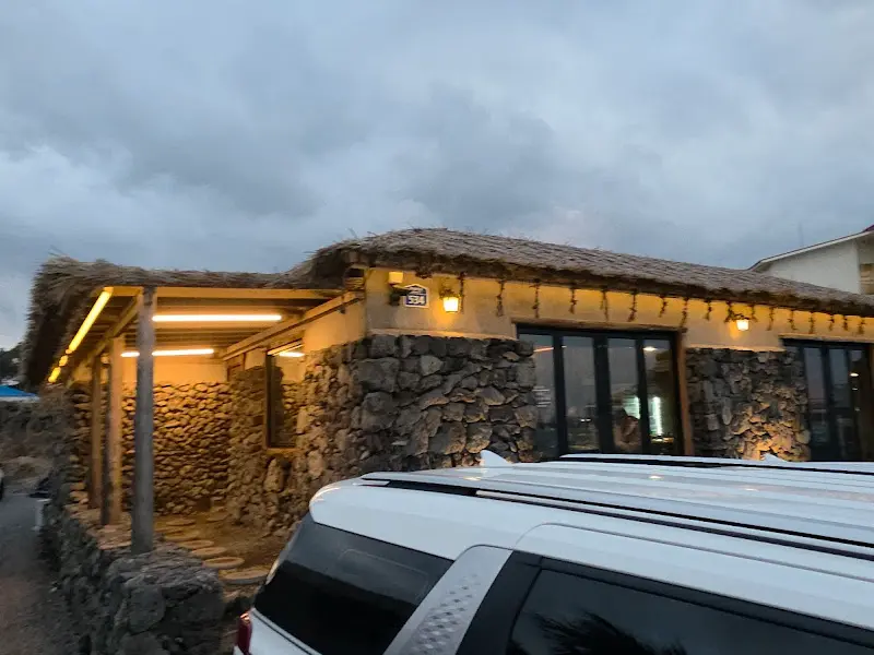 제주미친흑돈의 제주스러운 외관