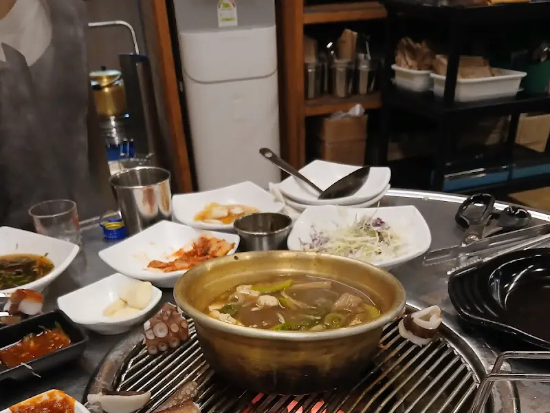 얼큰하고 시원한 김치찌개