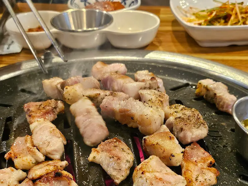 신비한돈 삼겹살 구이