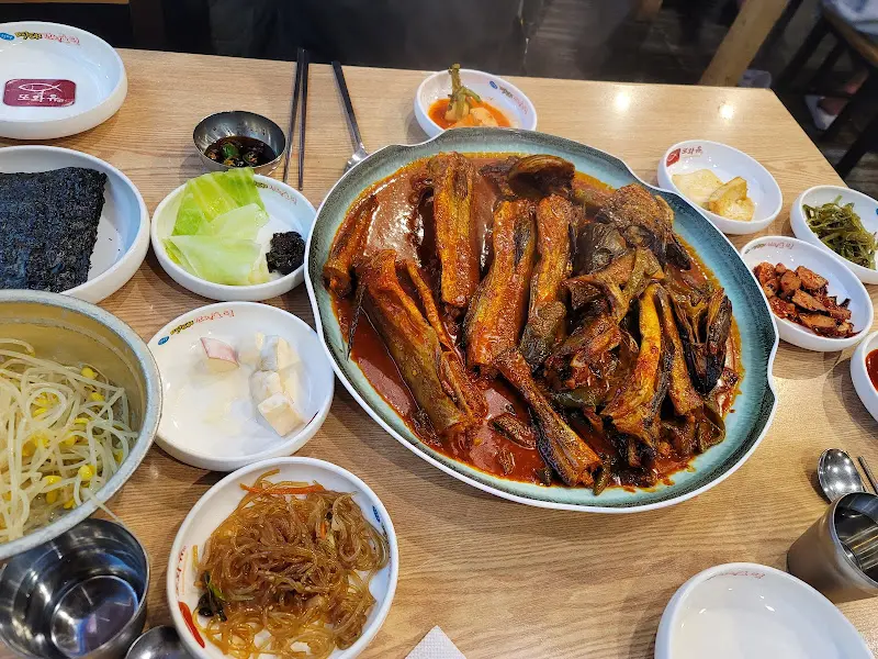 푸짐한 명태간장조림 한 상 차림