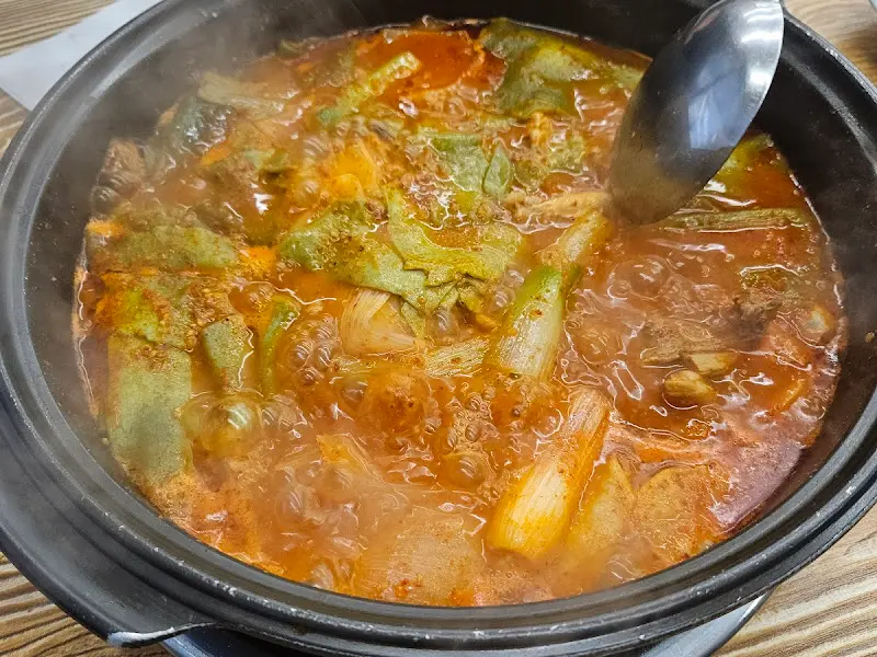 보글보글 끓고 있는 닭매운탕