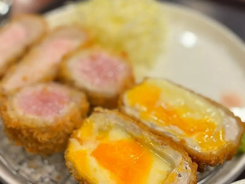 겉바속촉의 정석을 보여주는 카츠