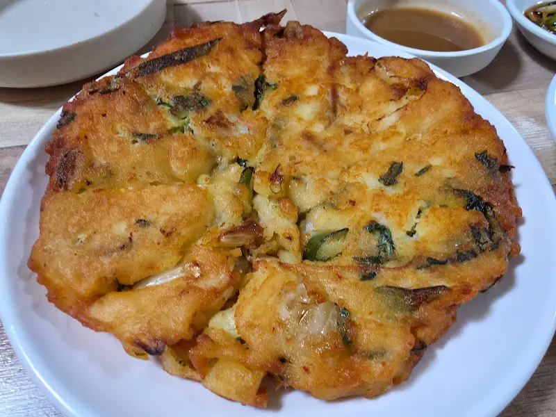 유진식당 녹두지짐