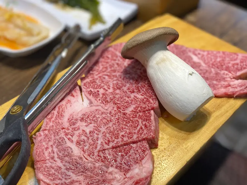 환상적인 마블링을 자랑하는 한우