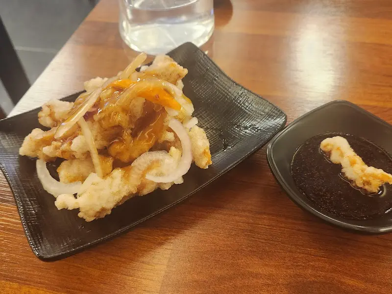 바삭한 탕수육과 찍먹 소스의 조화