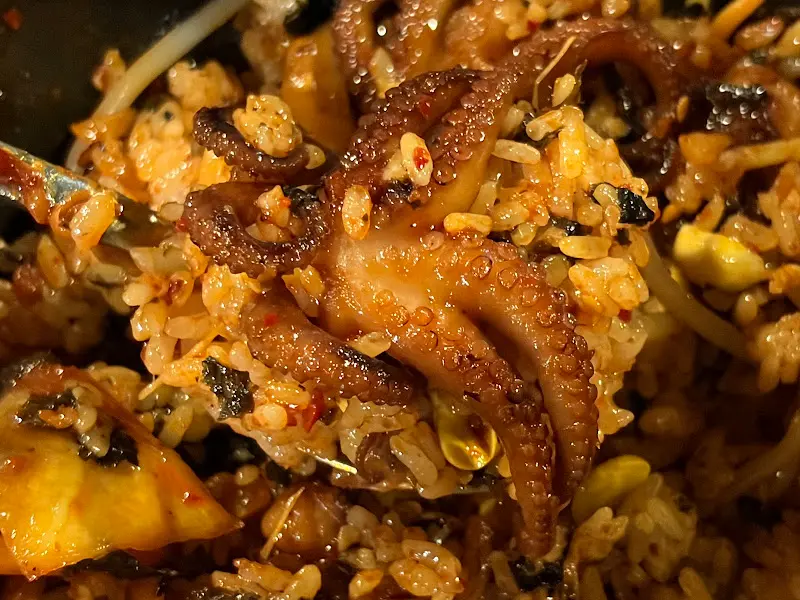 매콤한 쭈꾸미볶음 한 입