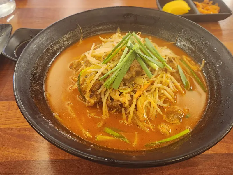 고기와 야채가 어우러진 짬뽕