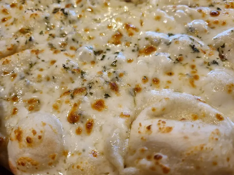 고르곤졸라 피자 확대샷