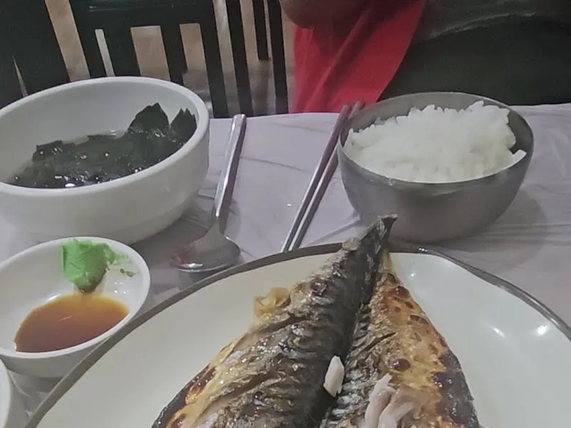 고등어구이와 밥, 미역국