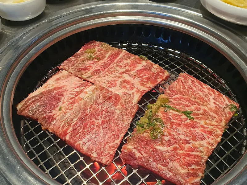 잘 구워진 LA갈비