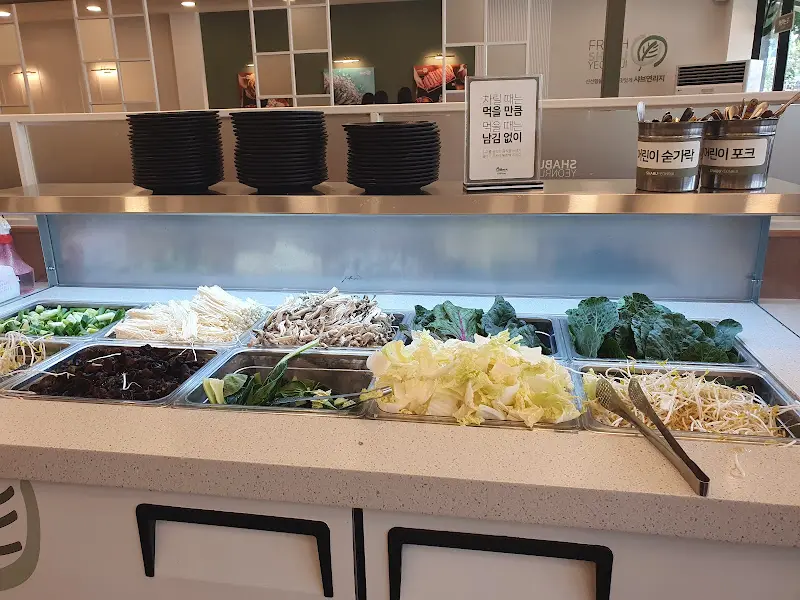 샤브연리지 셀프바 채소 코너