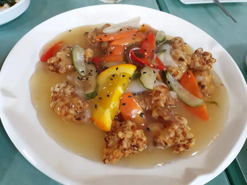 윤기가 흐르는 꿩 탕수육