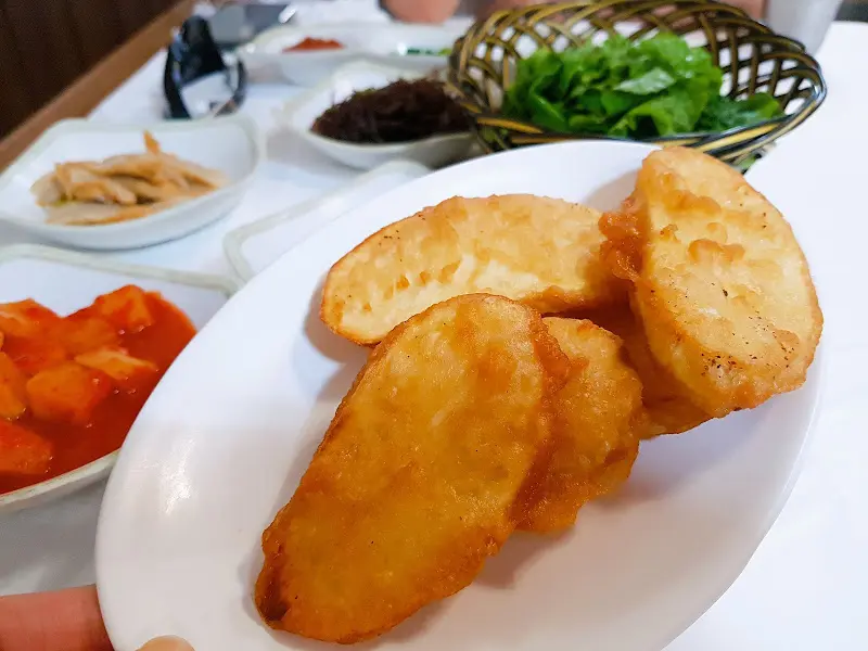 장어와 곁들여 먹을 수 있는 밑반찬