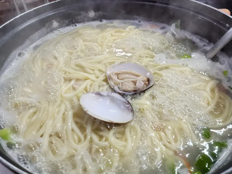 시원한 백합칼국수