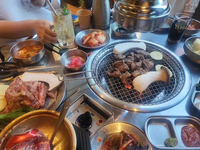 숯불 위 갈비살