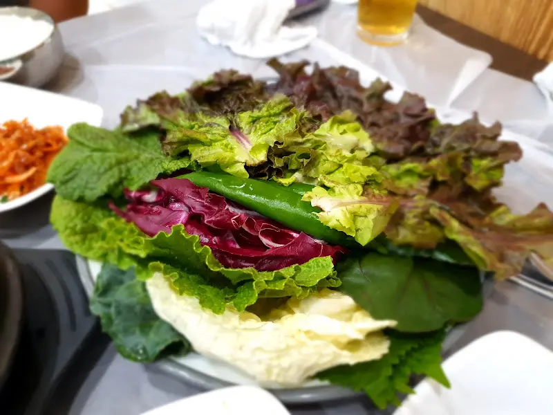 푸짐한 쌈 한 상