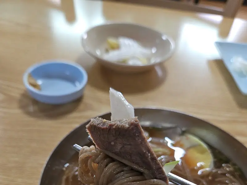 막국수와 수육