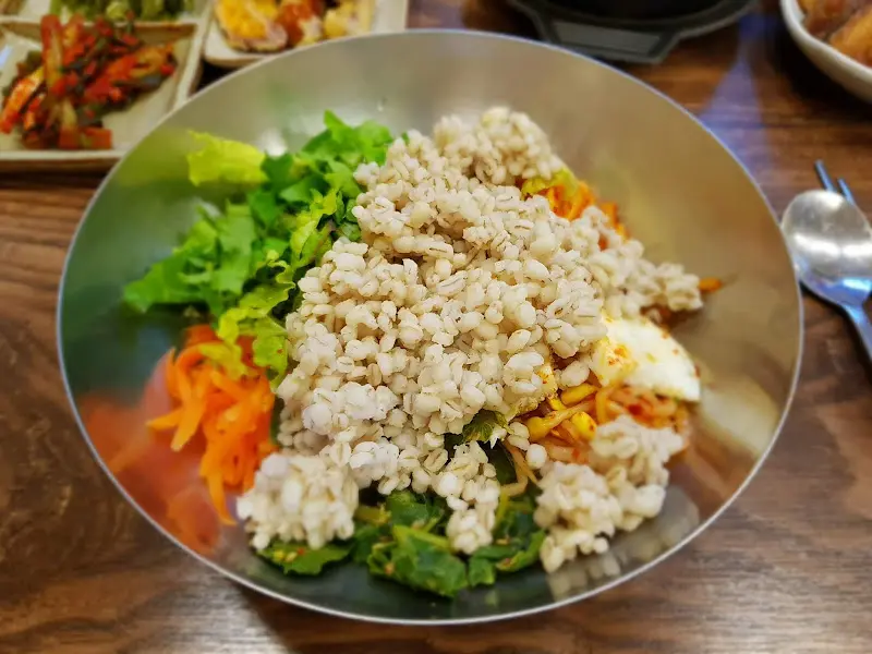 보리밥 비빔밥