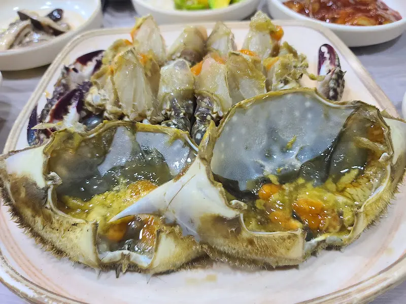 간장게장과 밑반찬