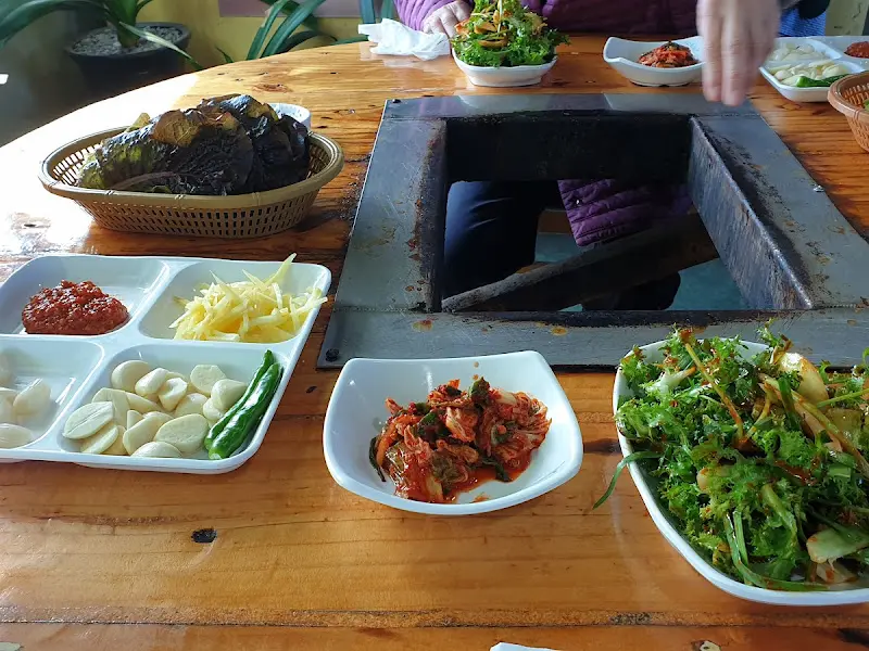 다양한 곁들임 메뉴