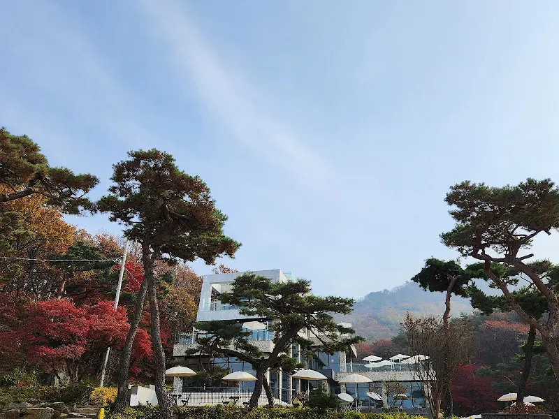 키스톤 스피시즈 외부 전경