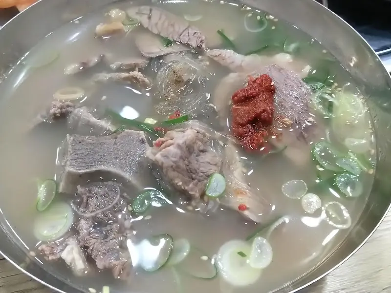 갈비탕에 다대기