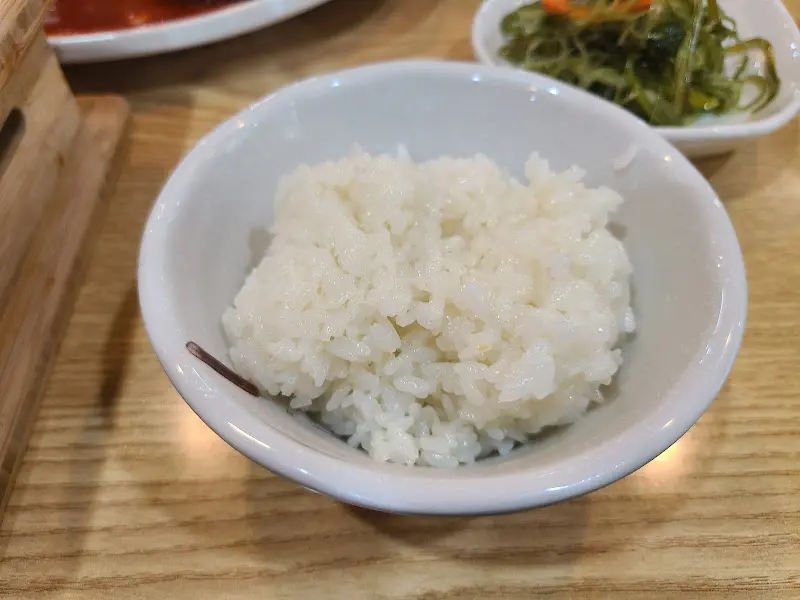 윤기가 흐르는 밥 한 공기