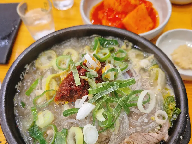 보글보글 끓는 제주은희네해장국