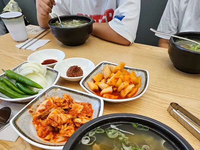 큰집나주곰탕 한상차림